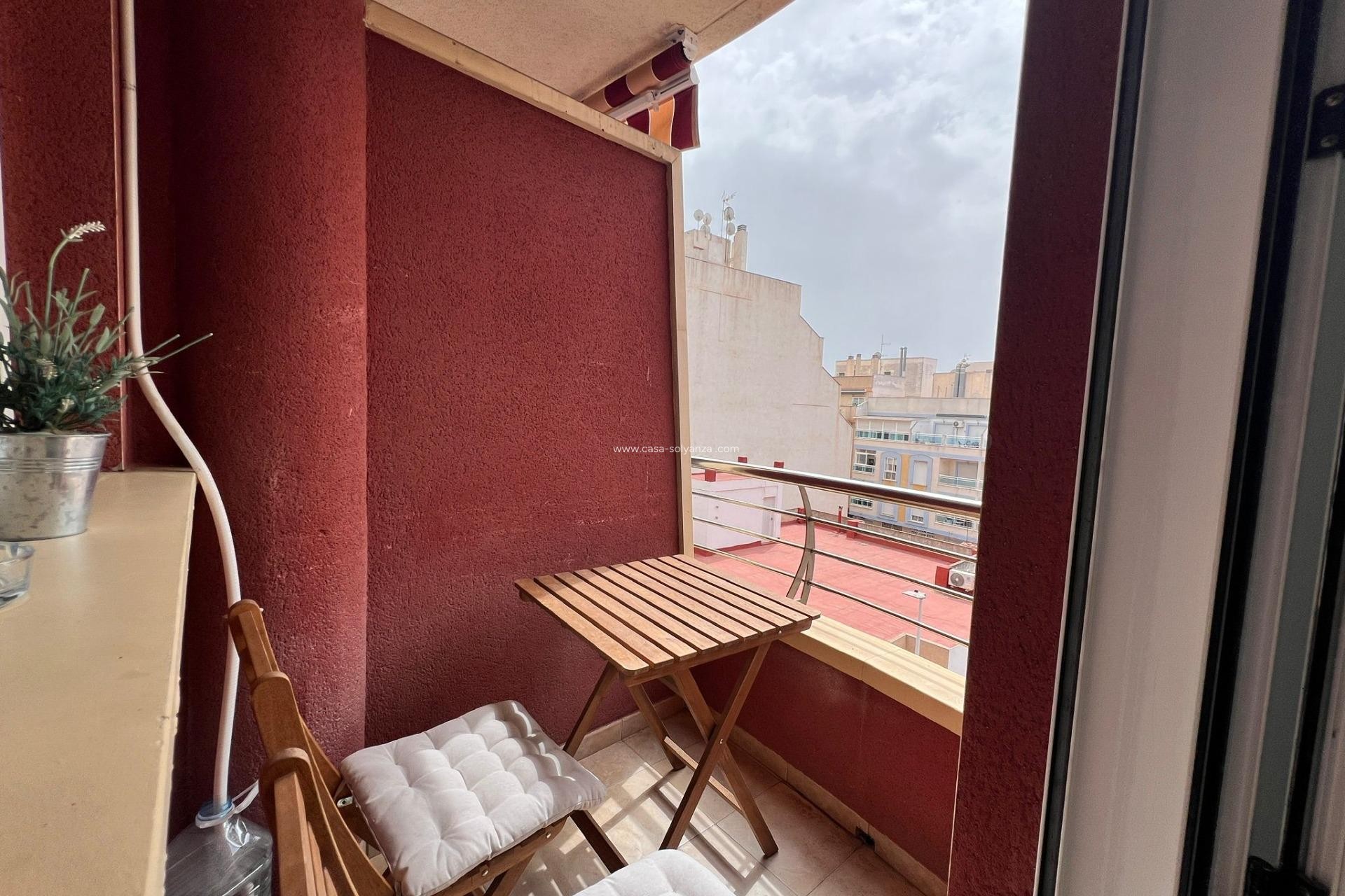 Resale - Apartment / flat - Torrevieja - Center