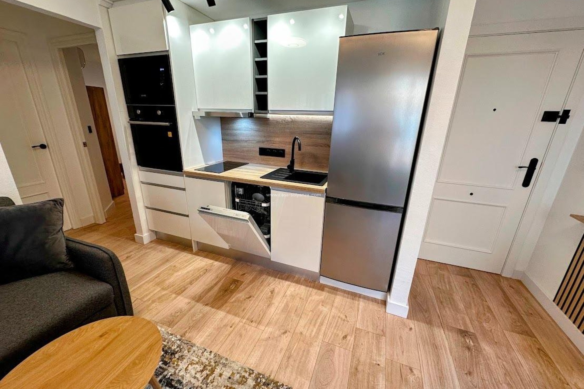 Resale - Apartment / flat - Torrevieja - Center