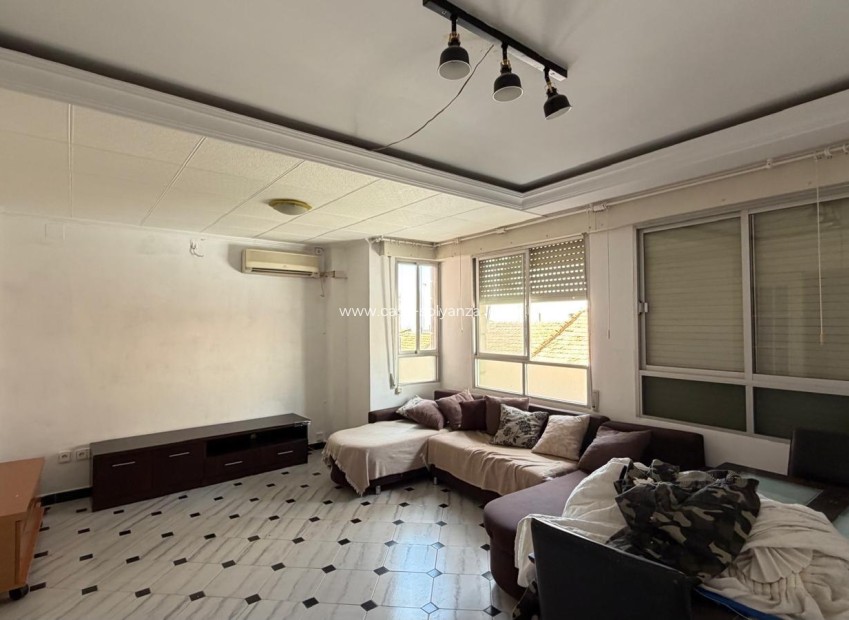 Resale - Apartment / flat - Torrevieja - Center