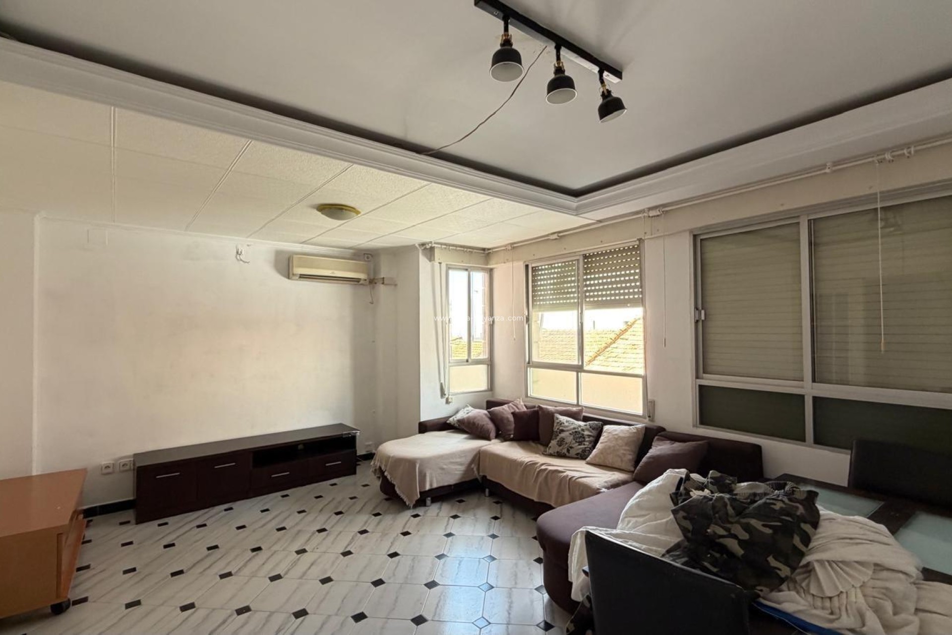 Resale - Apartment / flat - Torrevieja - Center