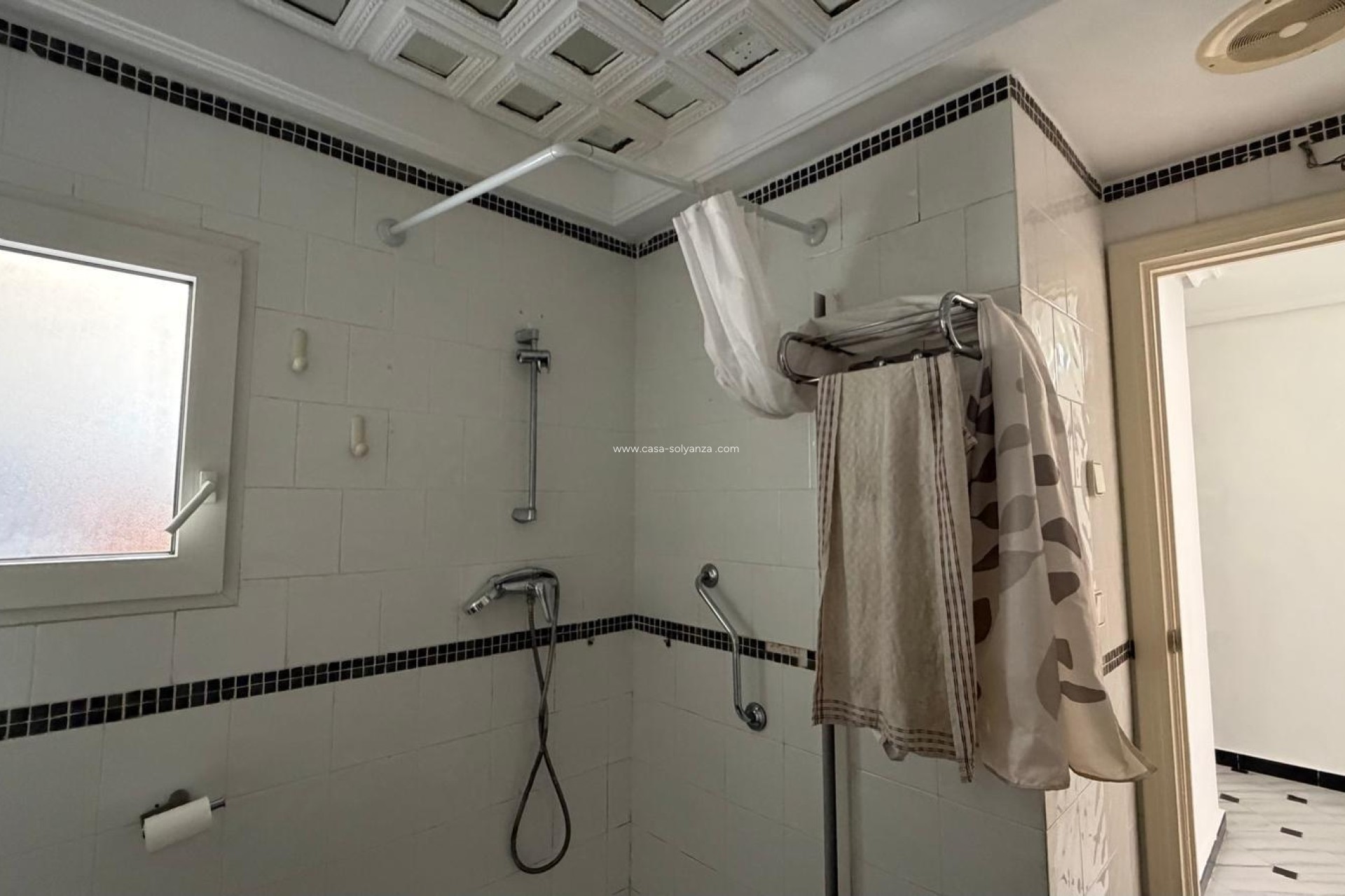 Resale - Apartment / flat - Torrevieja - Center