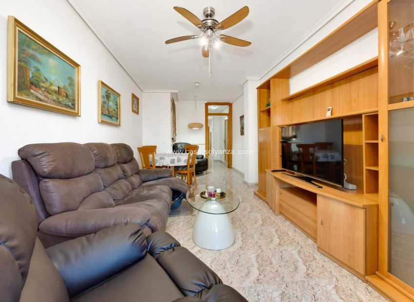 Resale - Apartment / flat - Torrevieja - Center