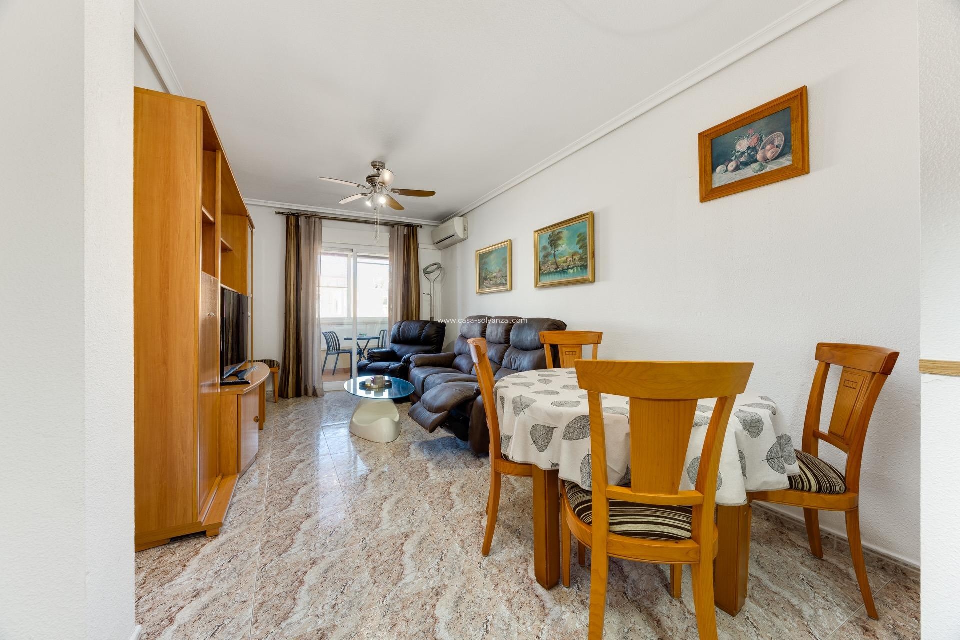 Resale - Apartment / flat - Torrevieja - Center