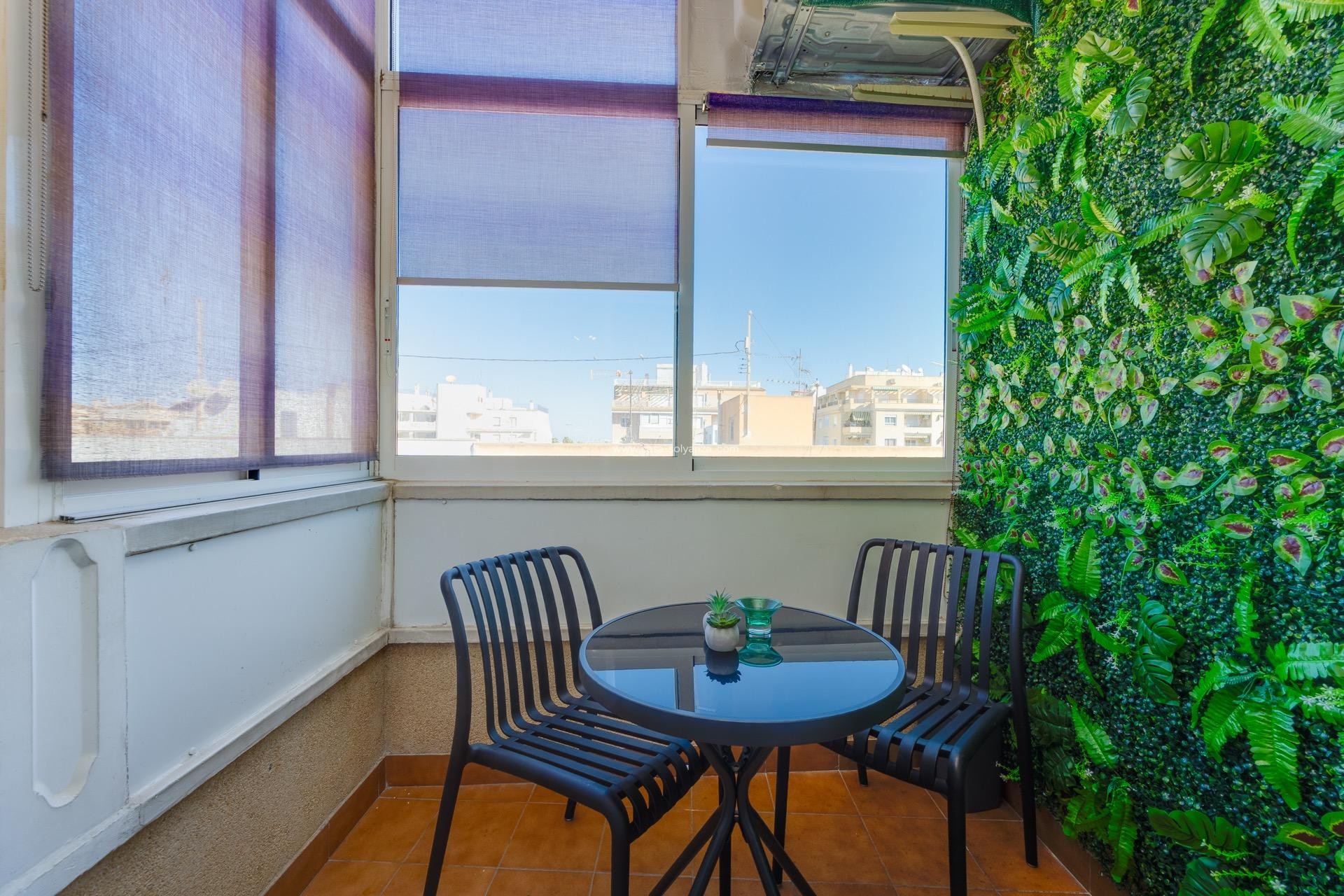 Resale - Apartment / flat - Torrevieja - Center