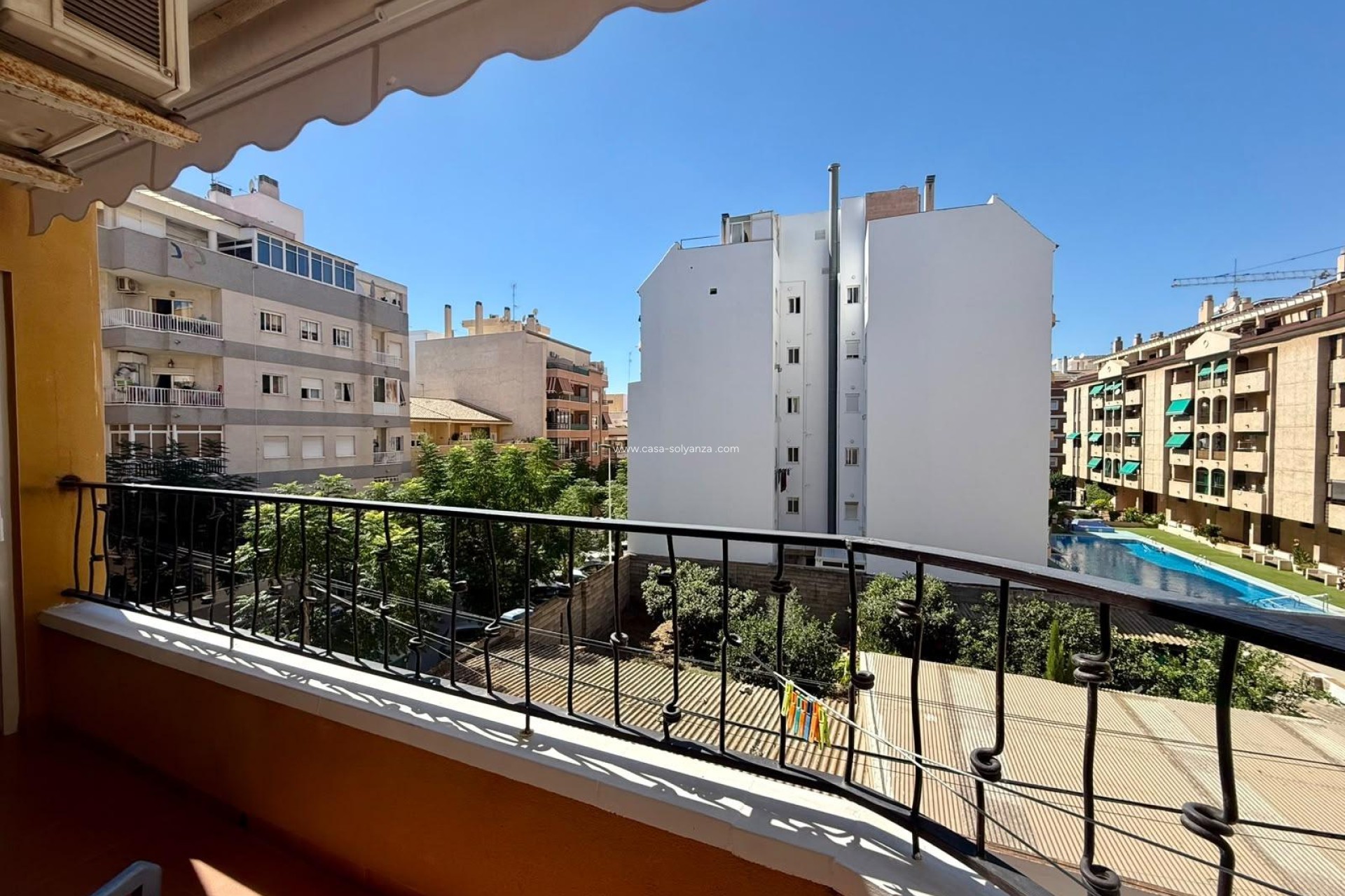 Resale - Apartment / flat - Torrevieja - Center