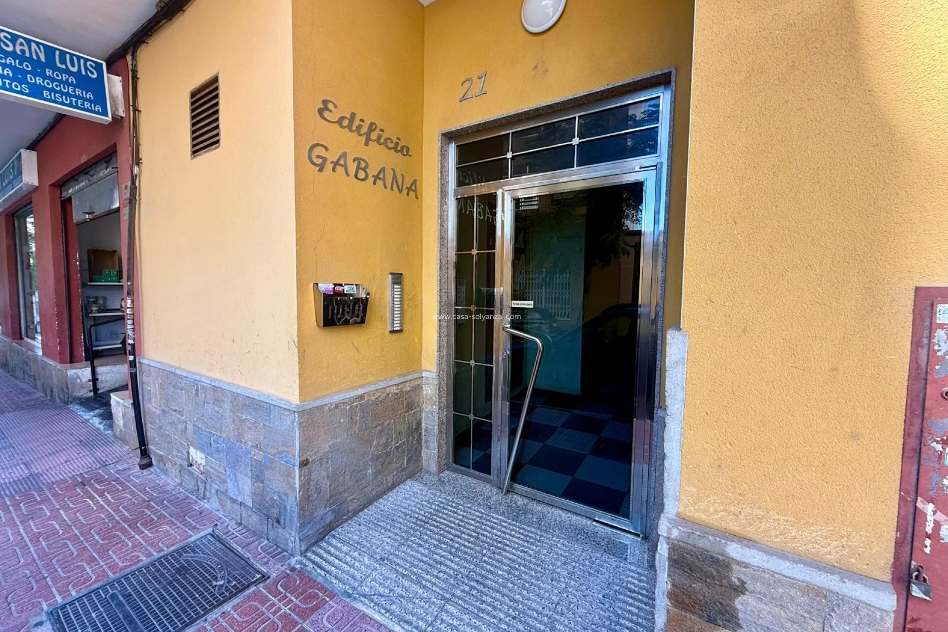 Resale - Apartment / flat - Torrevieja - Center