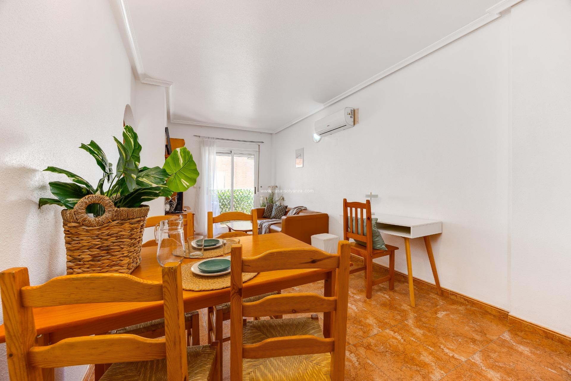 Resale - Apartment / flat - Torrevieja - Center