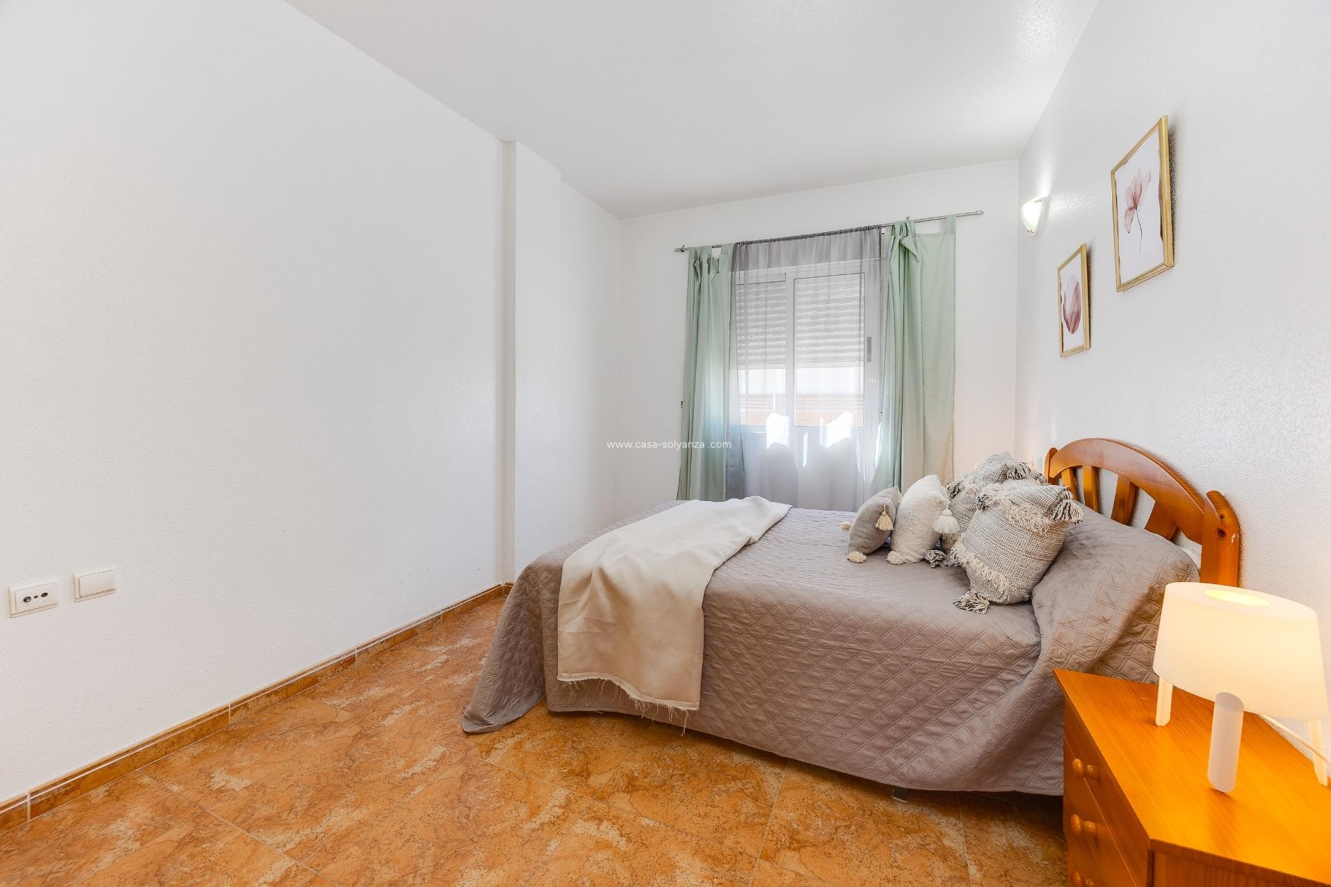Resale - Apartment / flat - Torrevieja - Center