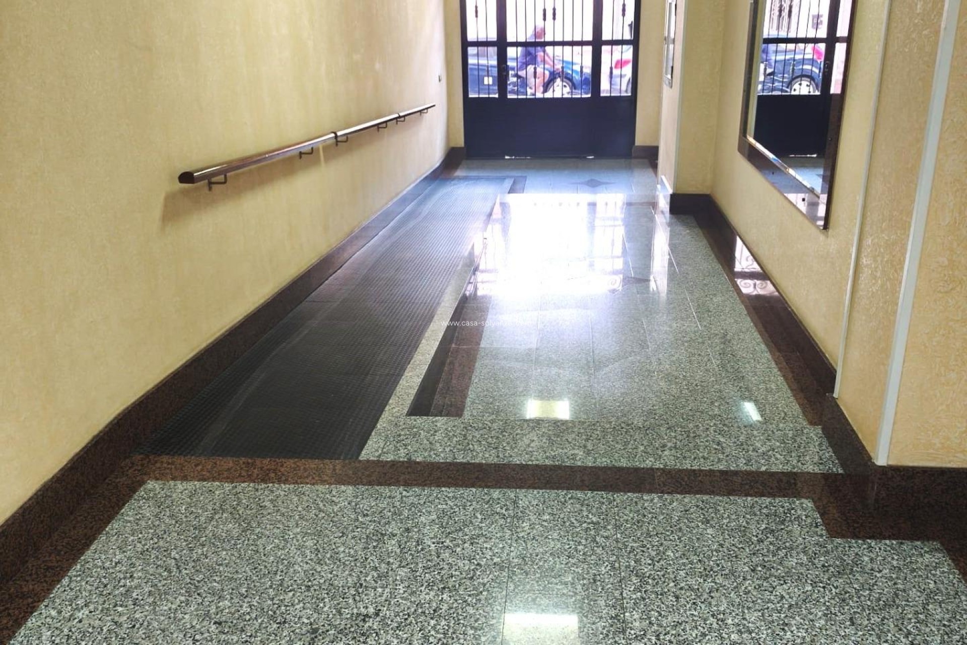 Resale - Apartment / flat - Torrevieja - Center