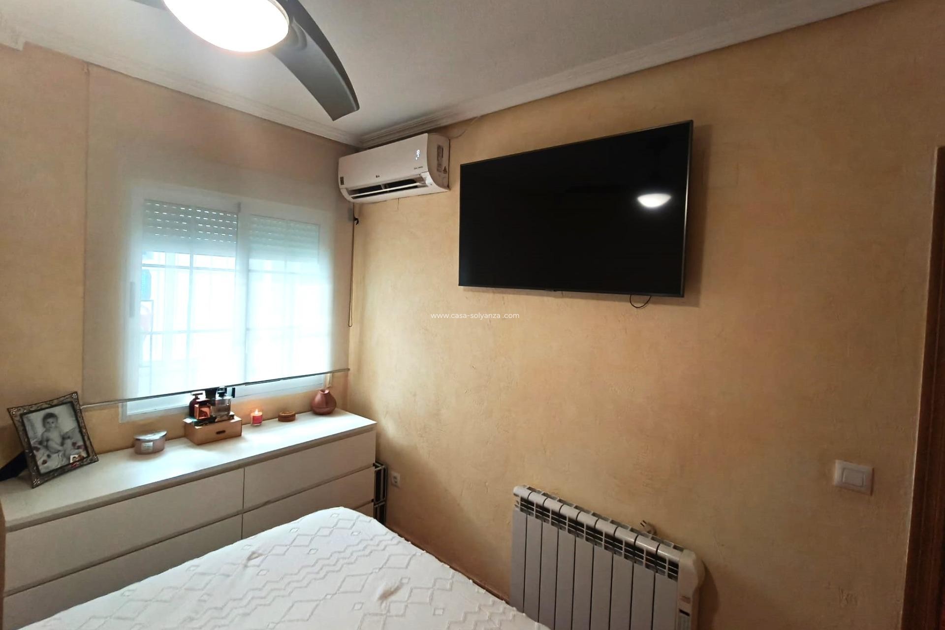 Resale - Apartment / flat - Torrevieja - Center