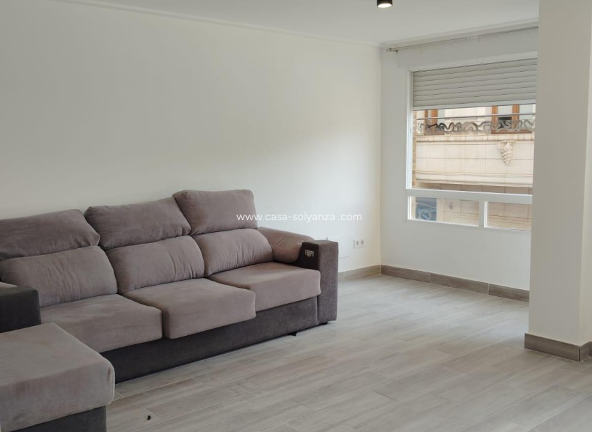 Resale - Apartment / flat - Torrevieja - Center