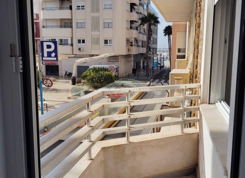 Resale - Apartment / flat - Torrevieja - Center