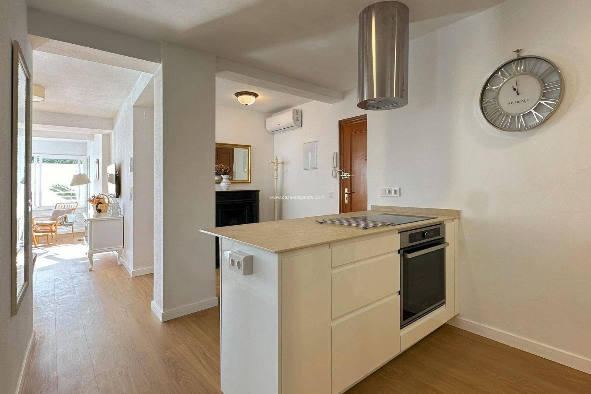 Resale - Apartment / flat - Torrevieja - Center