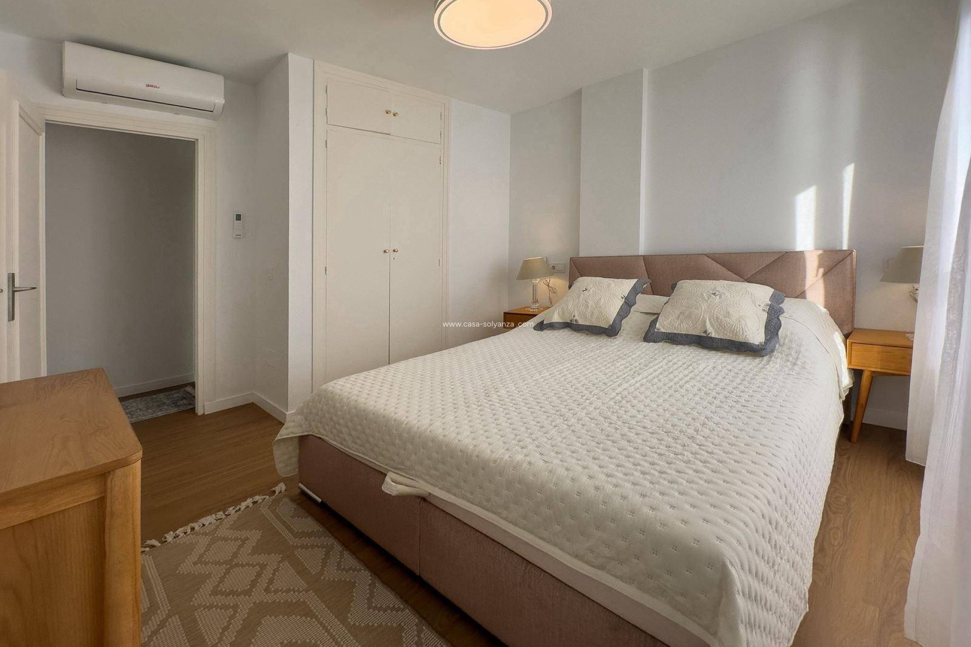 Resale - Apartment / flat - Torrevieja - Center