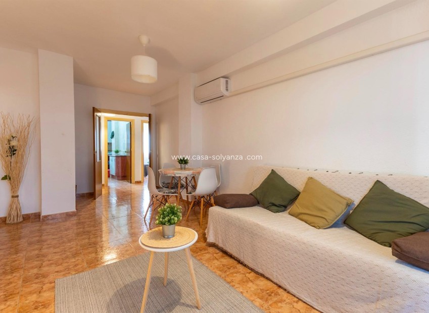 Resale - Apartment / flat - Torrevieja - Center
