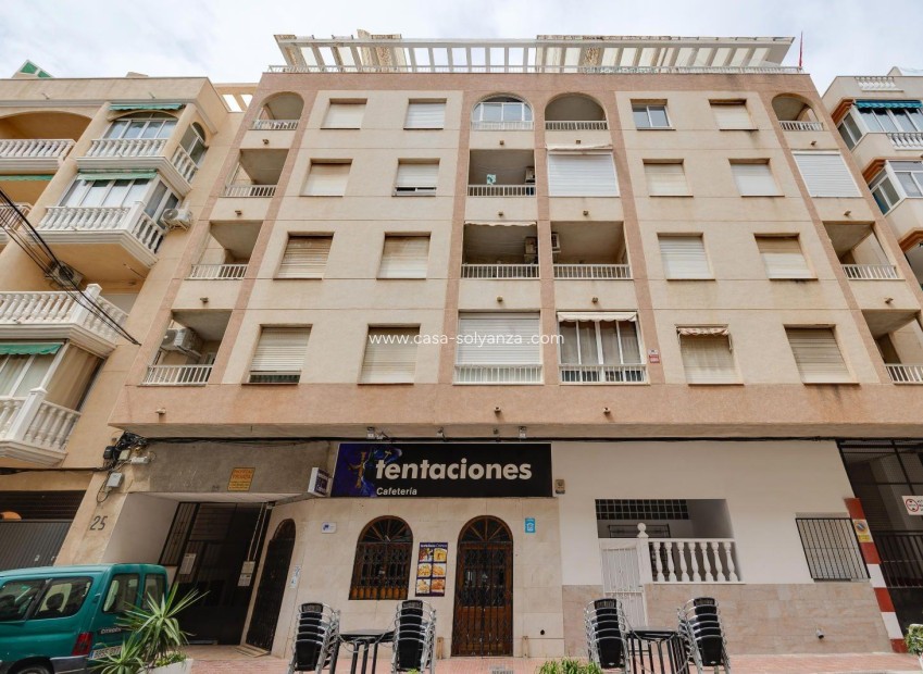 Resale - Apartment / flat - Torrevieja - Center