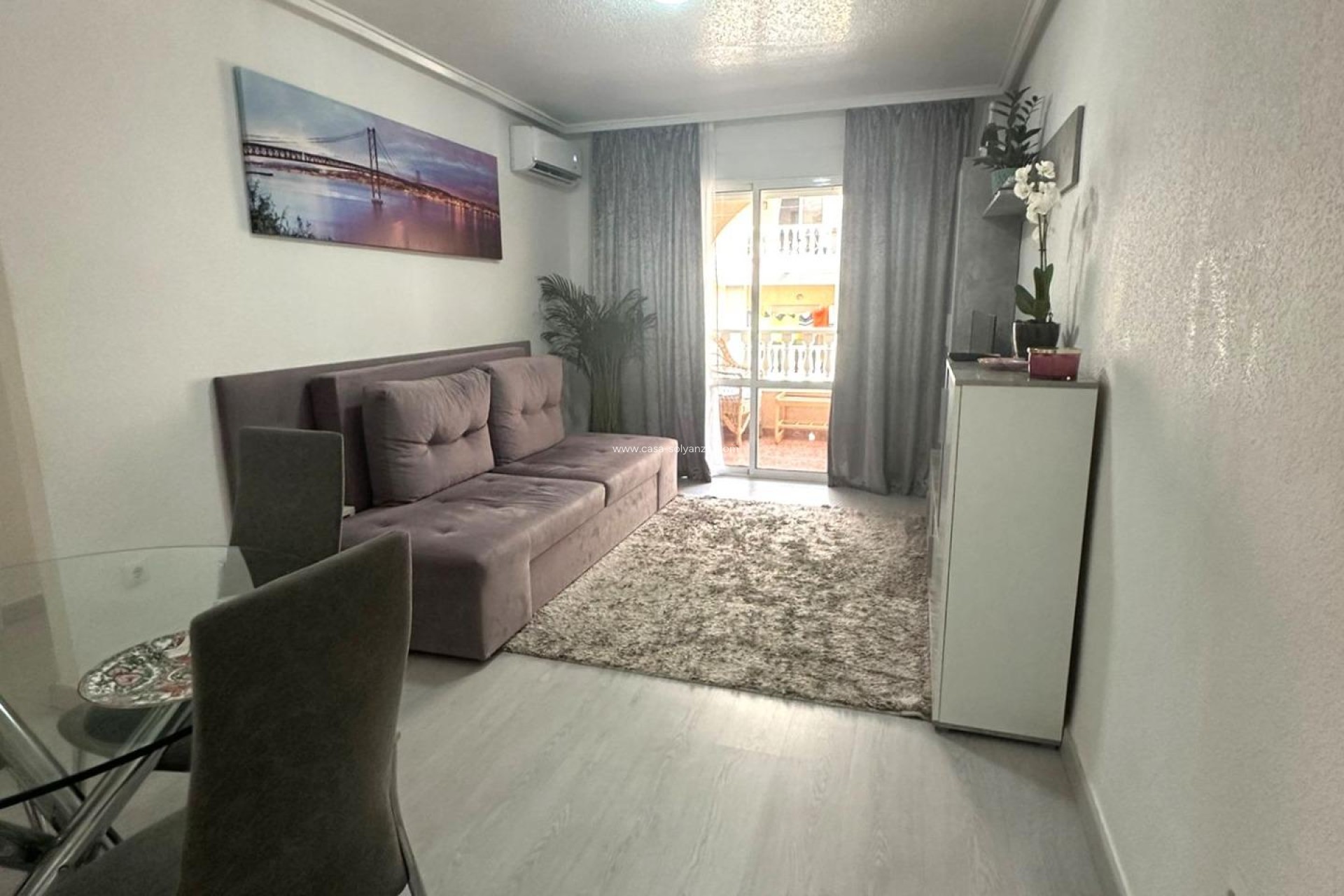 Resale - Apartment / flat - Torrevieja - Center
