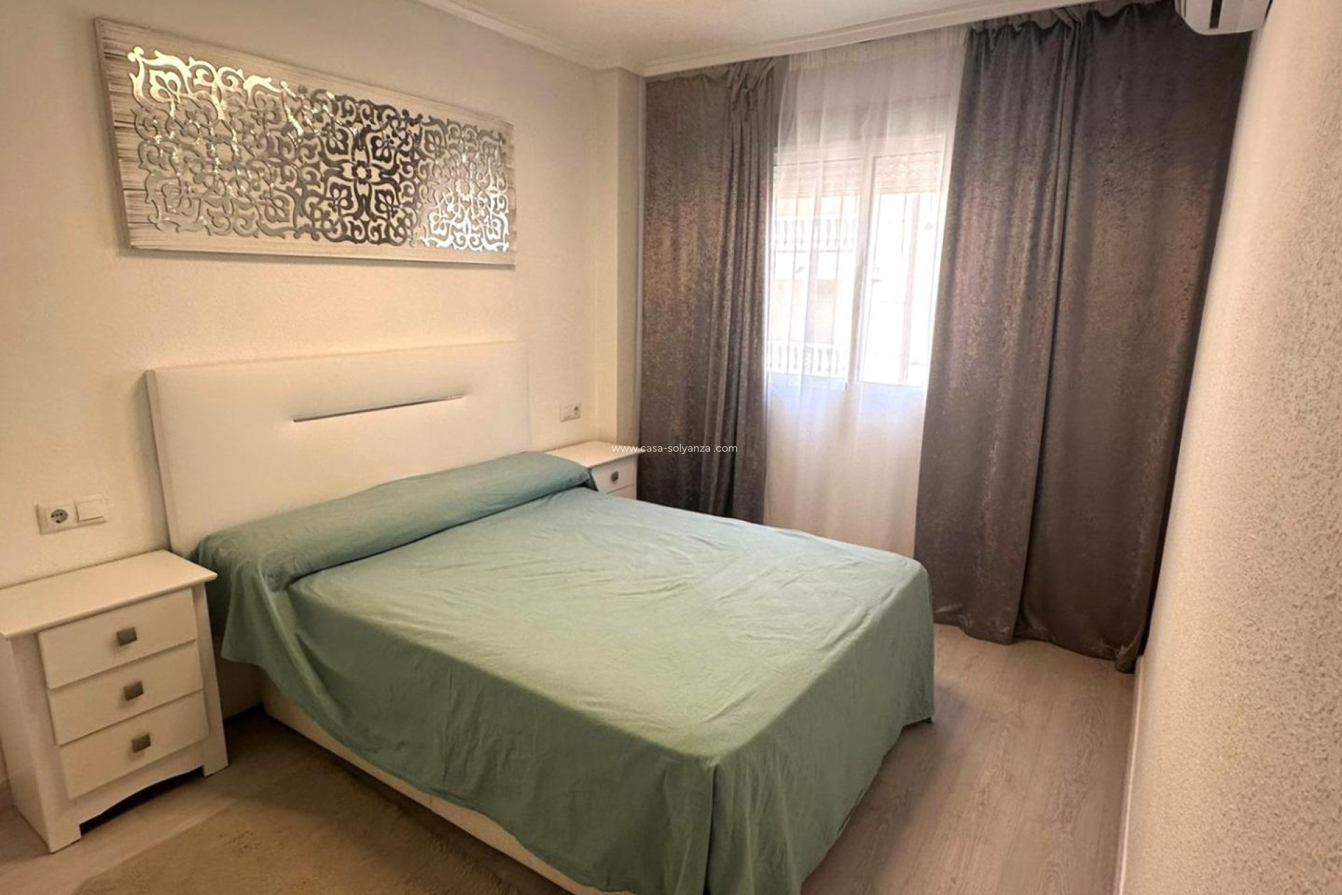 Resale - Apartment / flat - Torrevieja - Center