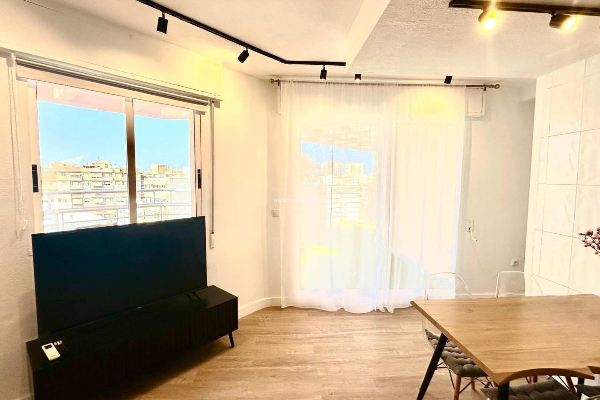 Resale - Apartment / flat - Torrevieja - Center