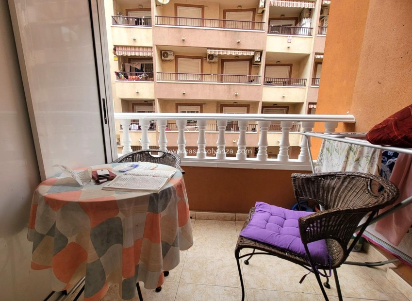 Resale - Apartment / flat - Torrevieja - Center