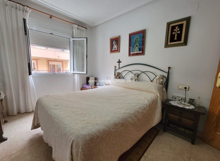 Resale - Apartment / flat - Torrevieja - Center