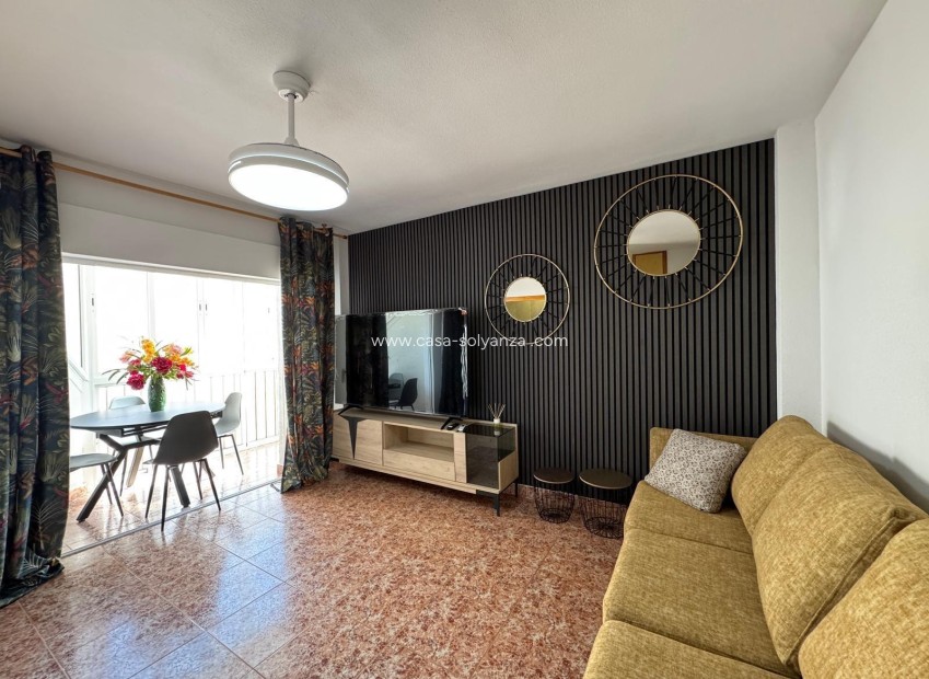 Resale - Apartment / flat - Torrevieja - Center