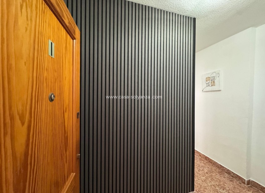 Resale - Apartment / flat - Torrevieja - Center