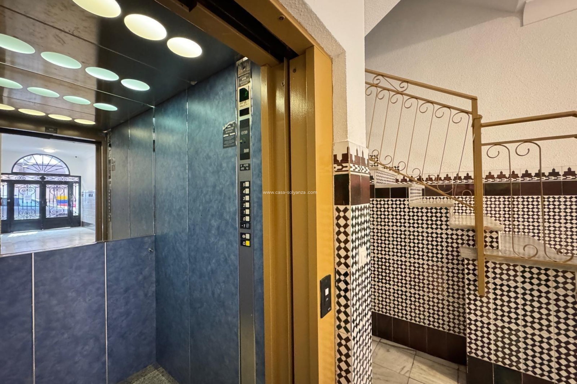 Resale - Apartment / flat - Torrevieja - Center