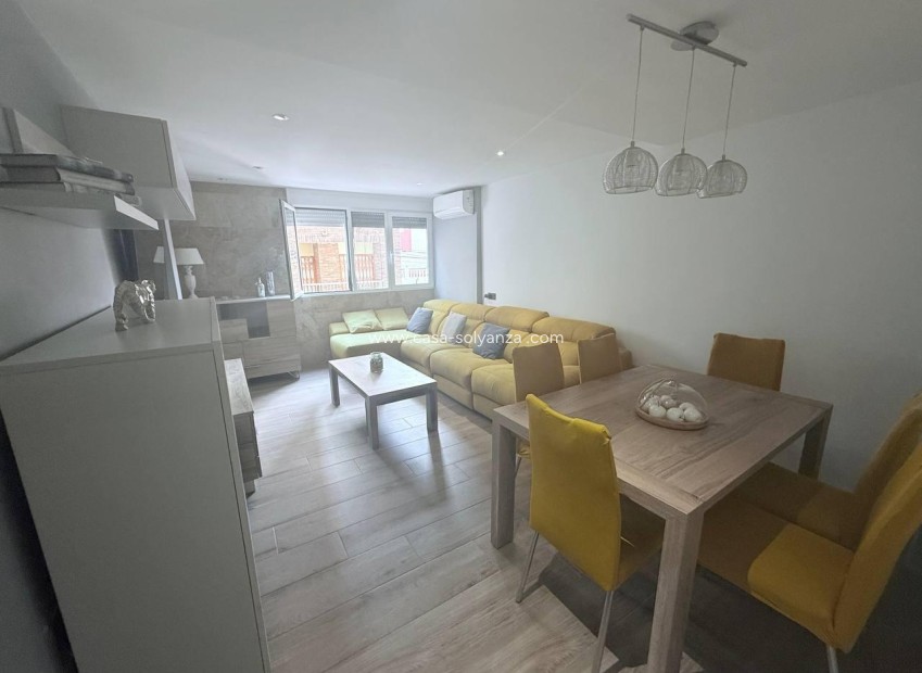 Resale - Apartment / flat - Torrevieja - Center
