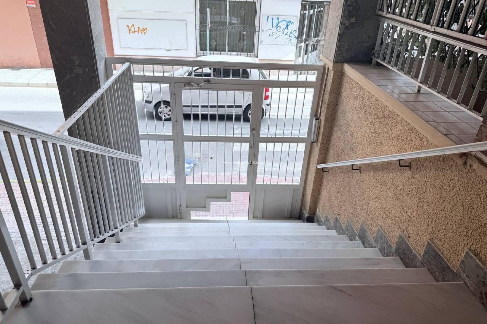 Resale - Apartment / flat - Torrevieja - Center
