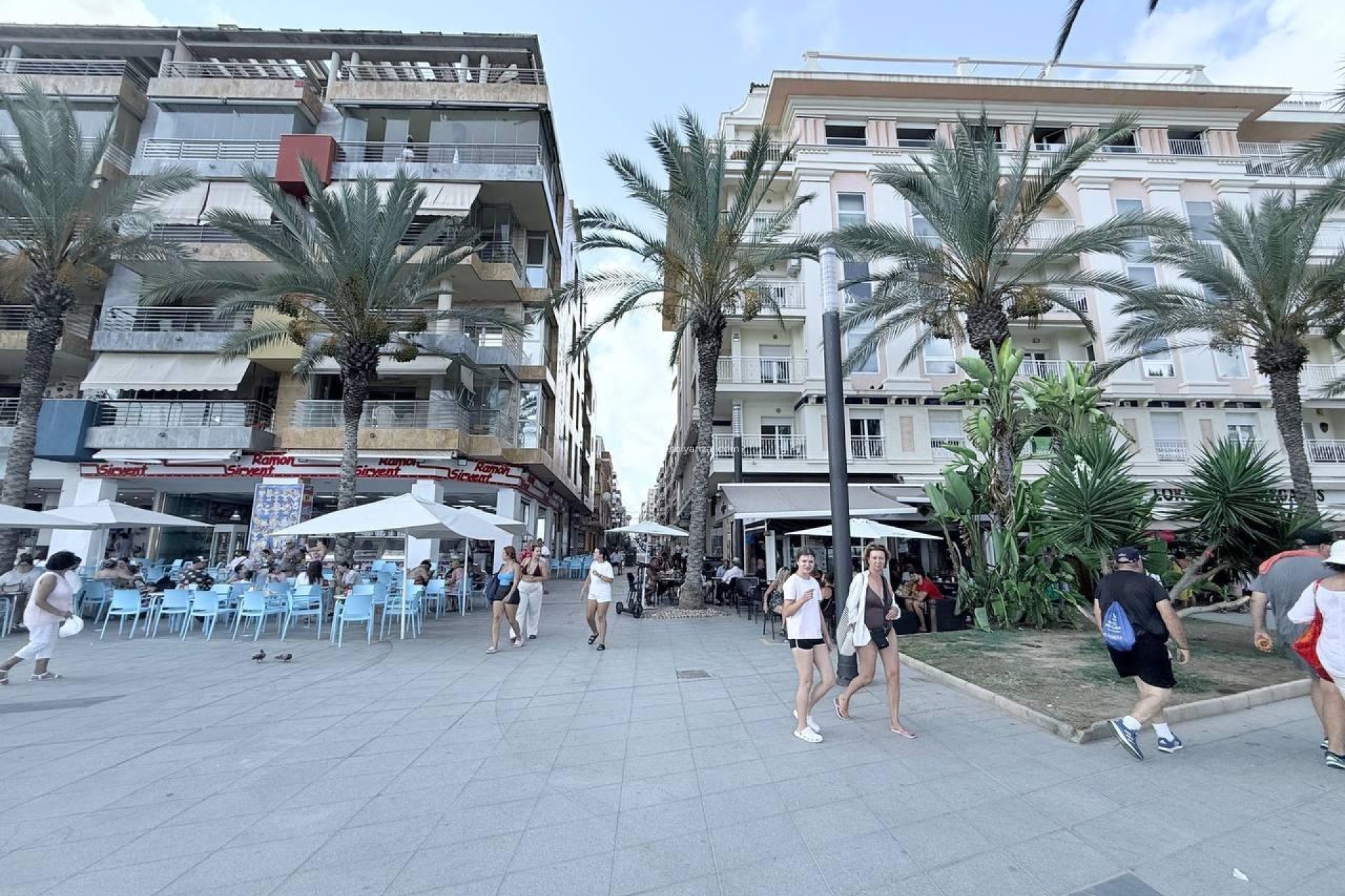 Resale - Apartment / flat - Torrevieja - Center