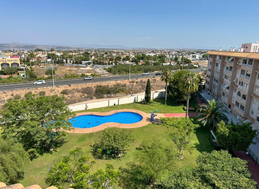 Resale - Apartment / flat - Torrevieja - Center
