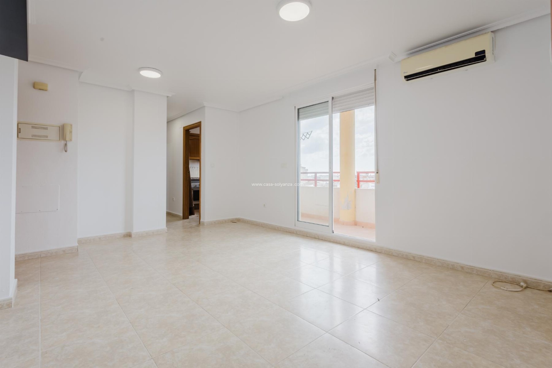 Resale - Apartment / flat - Torrevieja - Center
