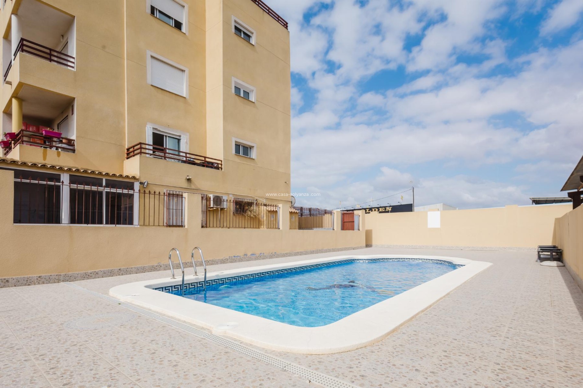 Resale - Apartment / flat - Torrevieja - Center