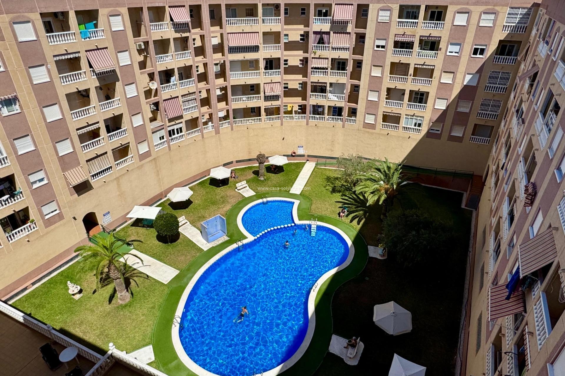 Resale - Apartment / flat - Torrevieja - Center