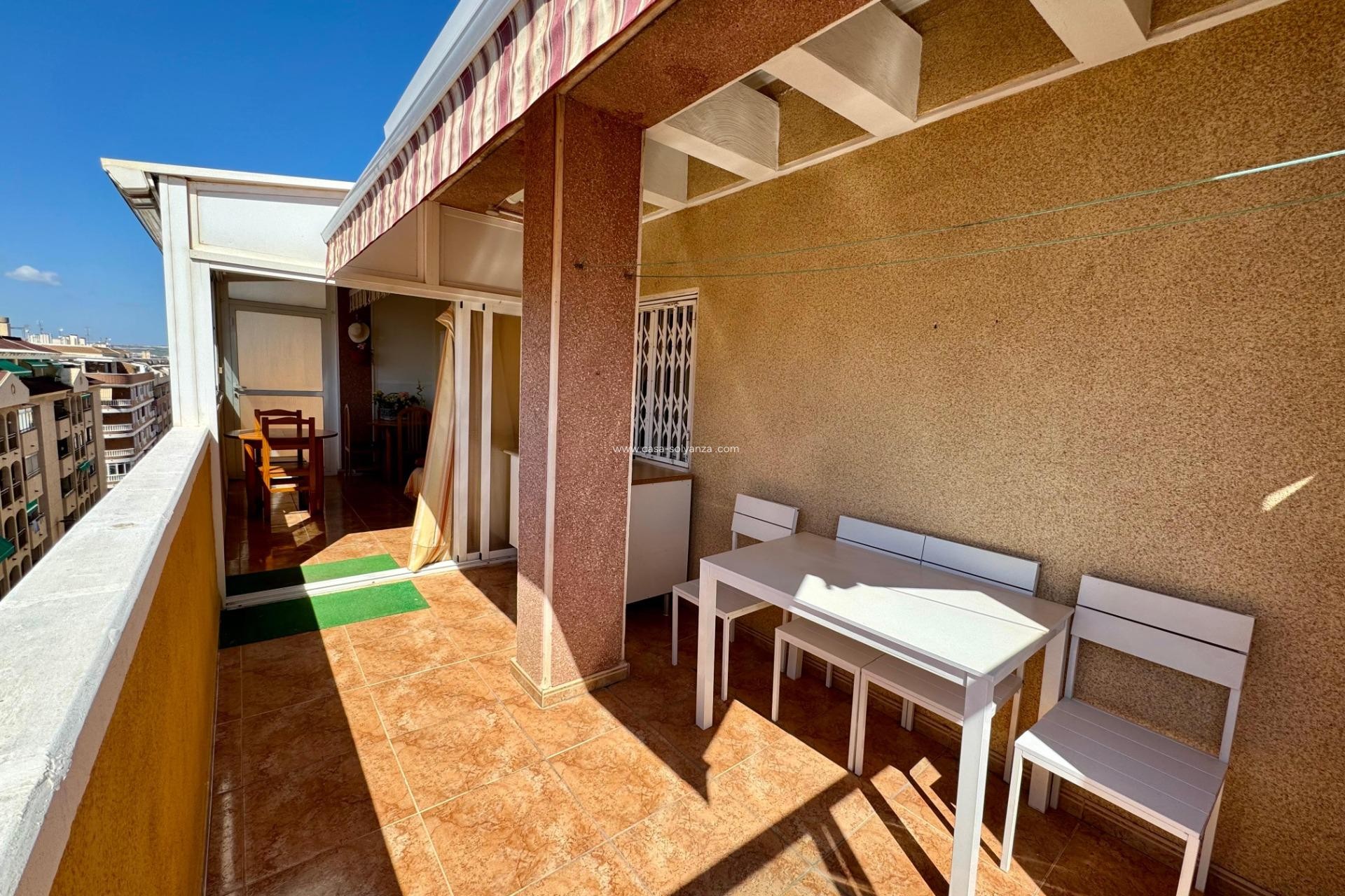Resale - Apartment / flat - Torrevieja - Center