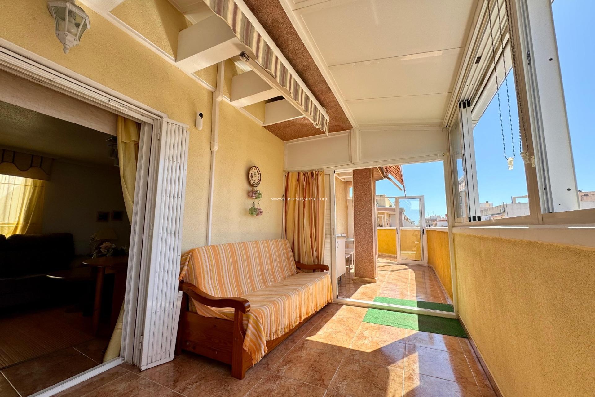 Resale - Apartment / flat - Torrevieja - Center