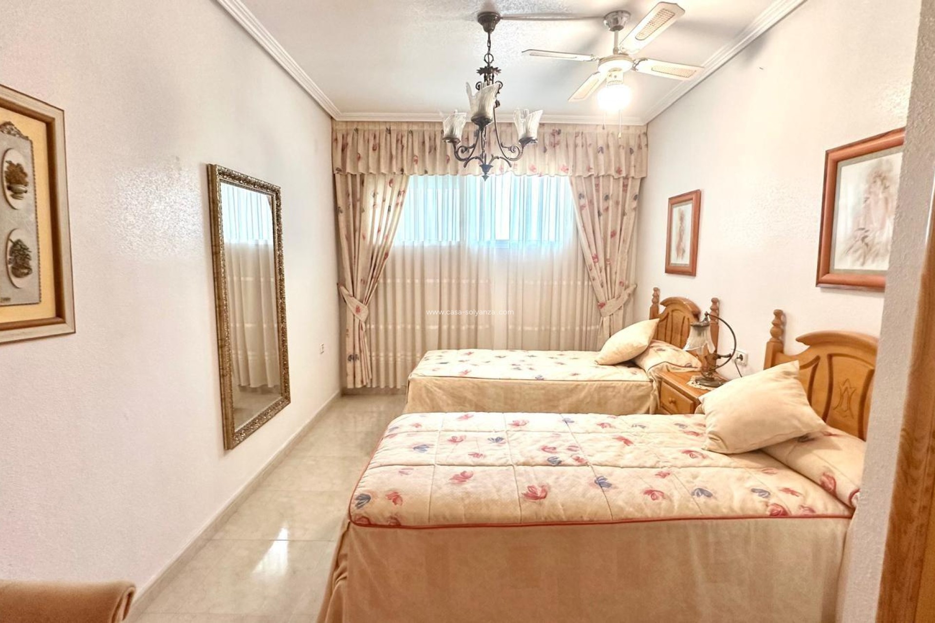 Resale - Apartment / flat - Torrevieja - Center