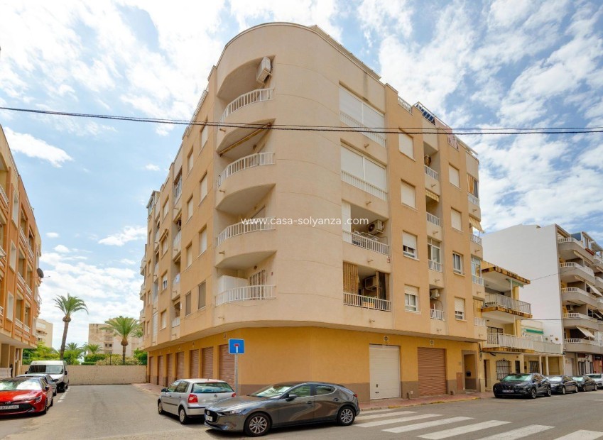 Resale - Apartment / flat - Torrevieja - Center