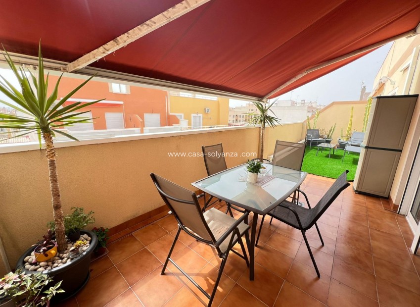 Resale - Apartment / flat - Torrevieja - Center