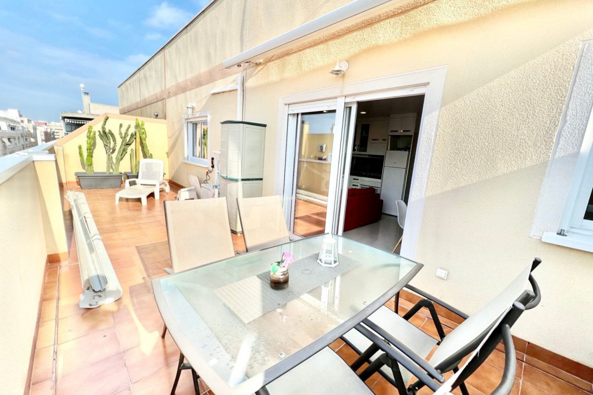 Resale - Apartment / flat - Torrevieja - Center