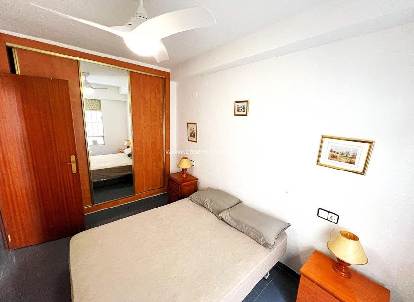 Resale - Apartment / flat - Torrevieja - Center