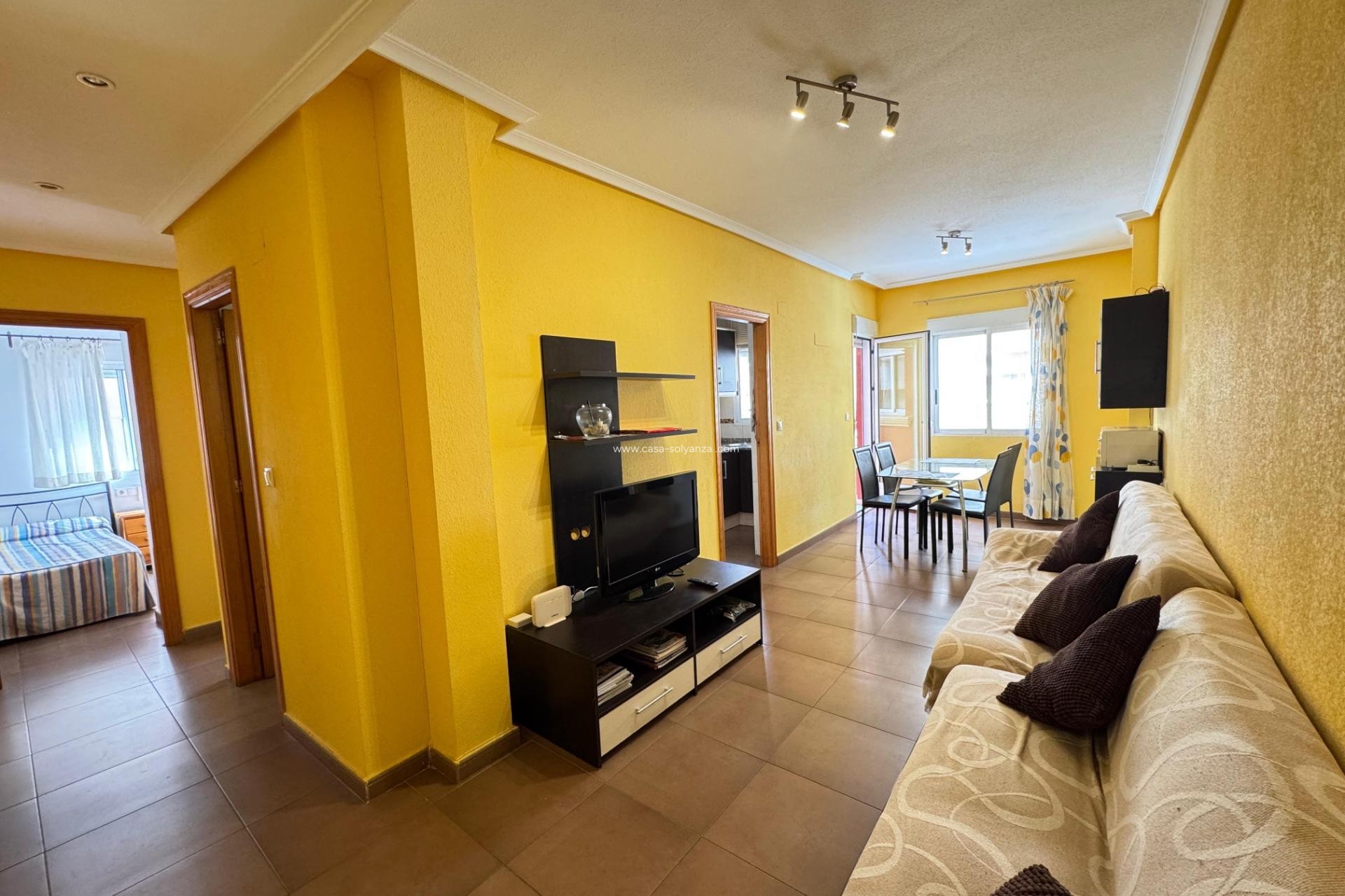 Resale - Apartment / flat - Torrevieja - Center