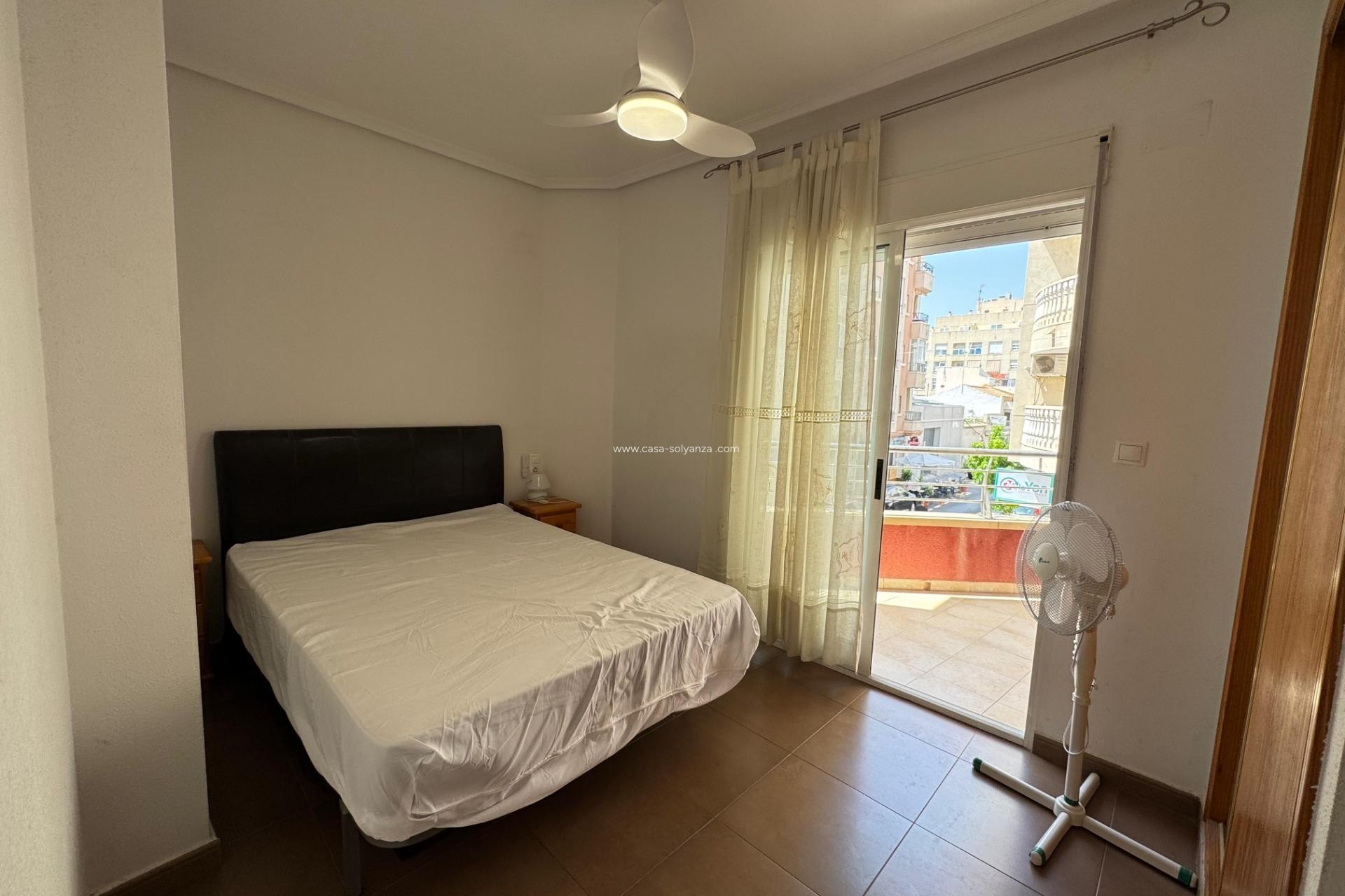 Resale - Apartment / flat - Torrevieja - Center