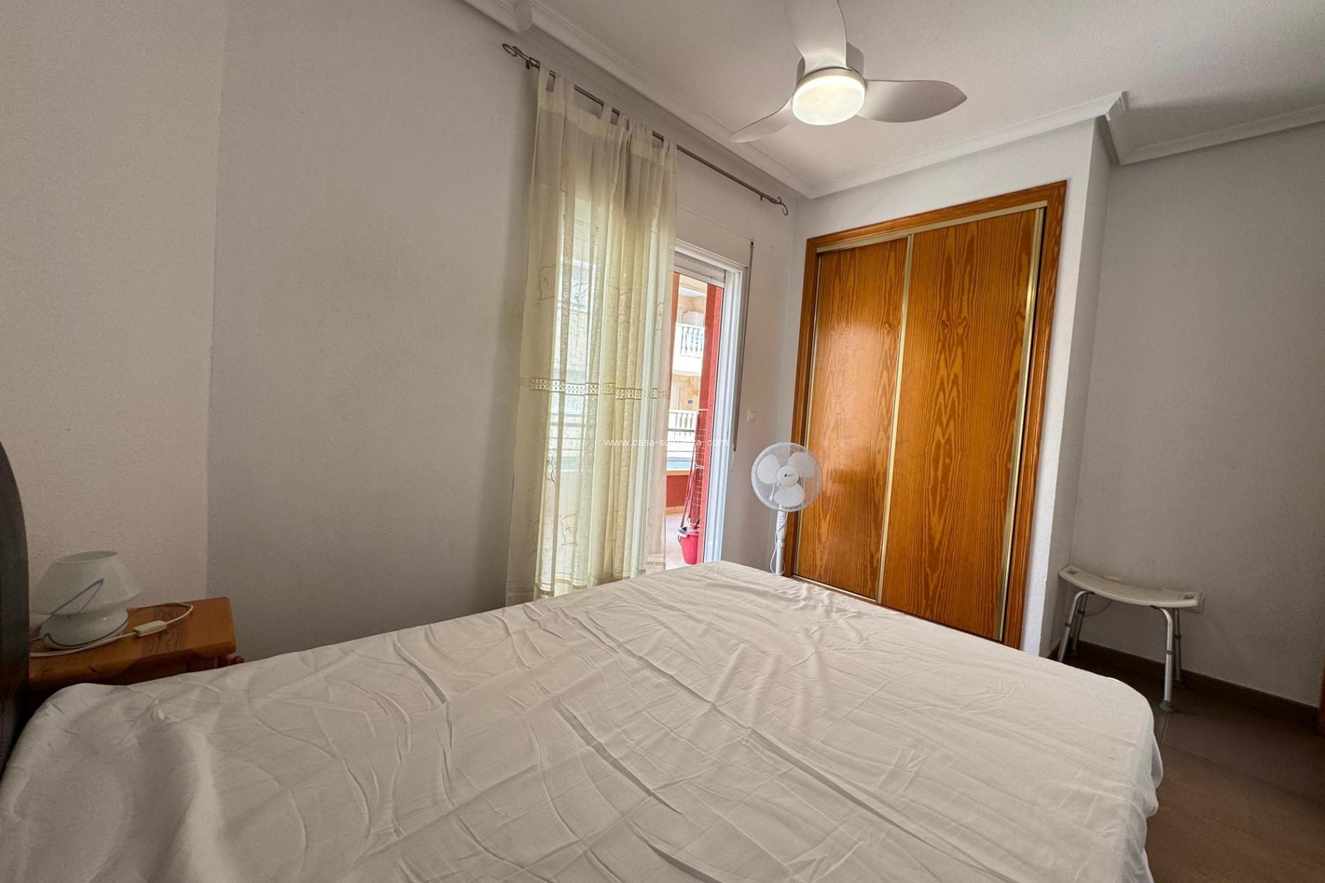 Resale - Apartment / flat - Torrevieja - Center