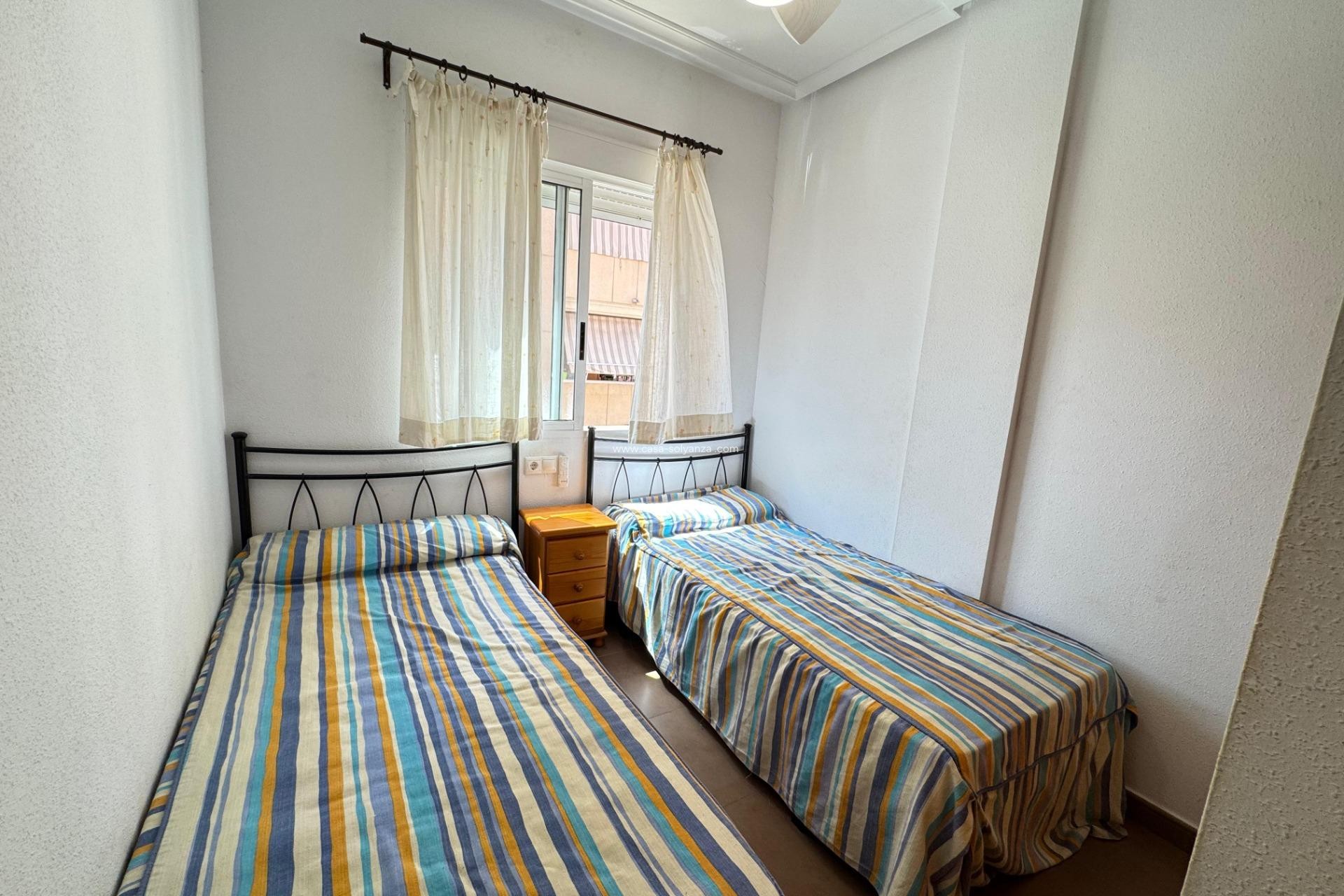 Resale - Apartment / flat - Torrevieja - Center
