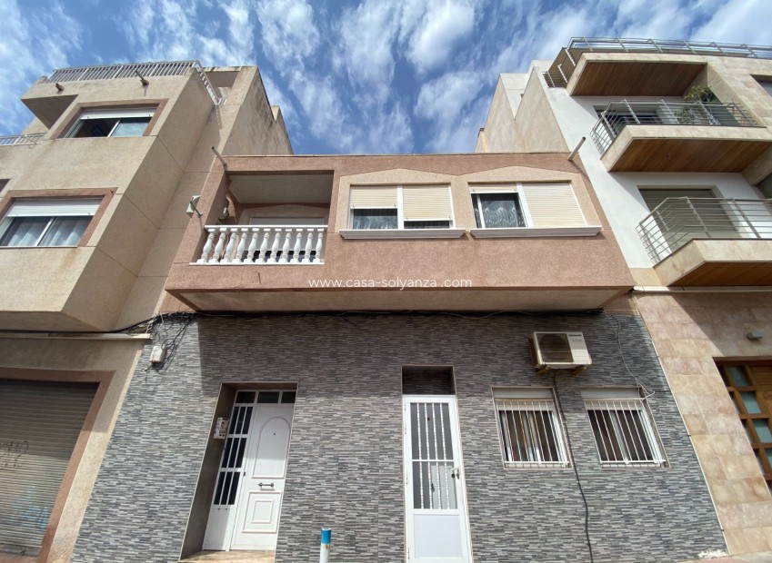 Resale - Apartment / flat - Torrevieja - Center