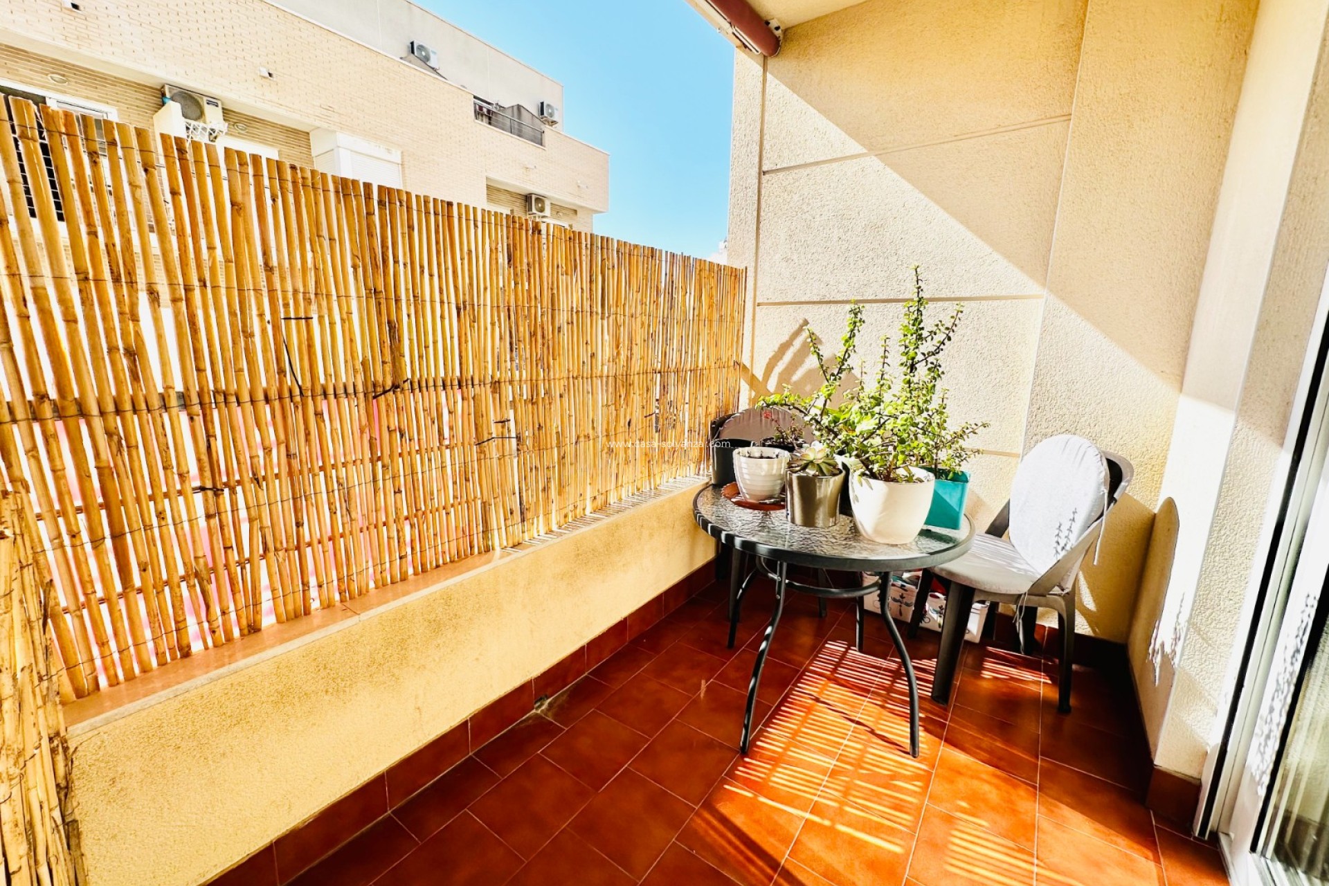 Resale - Apartment / flat - Torrevieja - Center