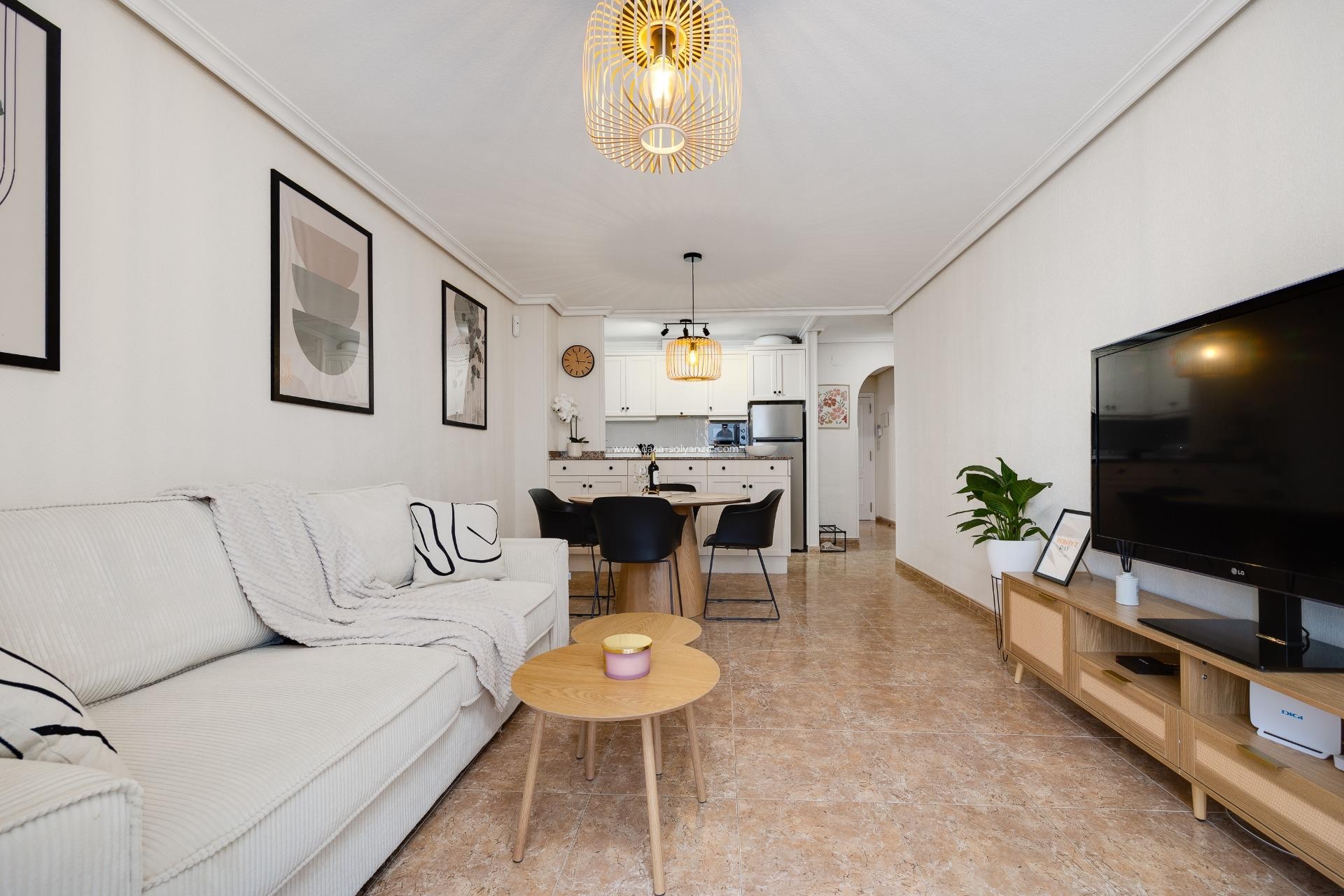 Resale - Apartment / flat - Torrevieja - Center