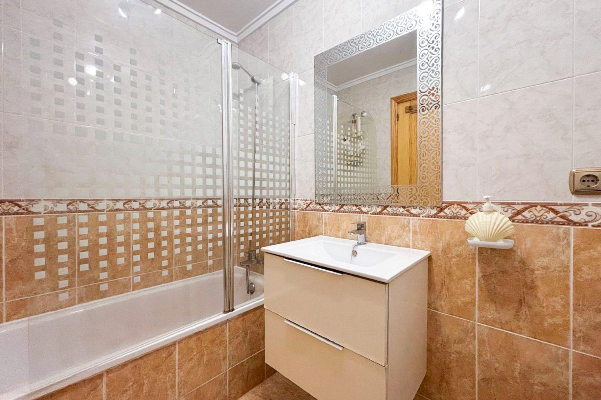 Resale - Apartment / flat - Torrevieja - Center